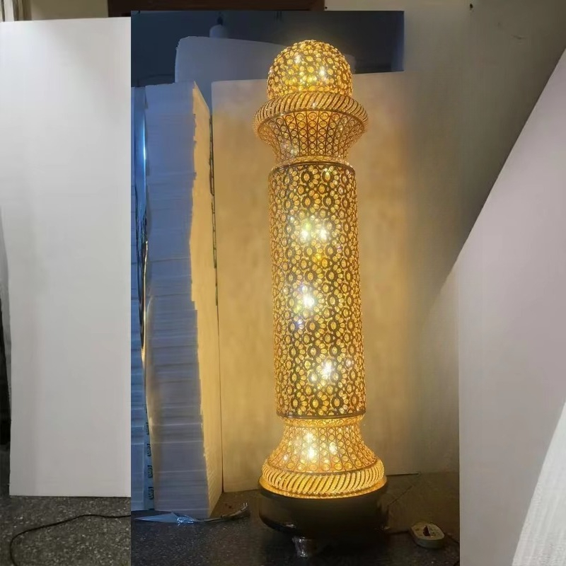 Lampada decorativa di lusso in - Power Tools Exhibition recensione e prezzo